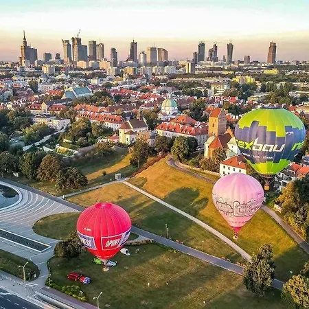 Super White 2x Metro Scisle Centrum Wifi 300 Mbs New Apartamento Varsovia