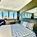 Apartment Super White 2x Metro Scisle Centrum Wifi 300 Mbs New Warschau